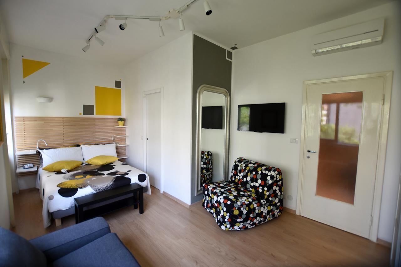 Apartment Le Rondinelle Como